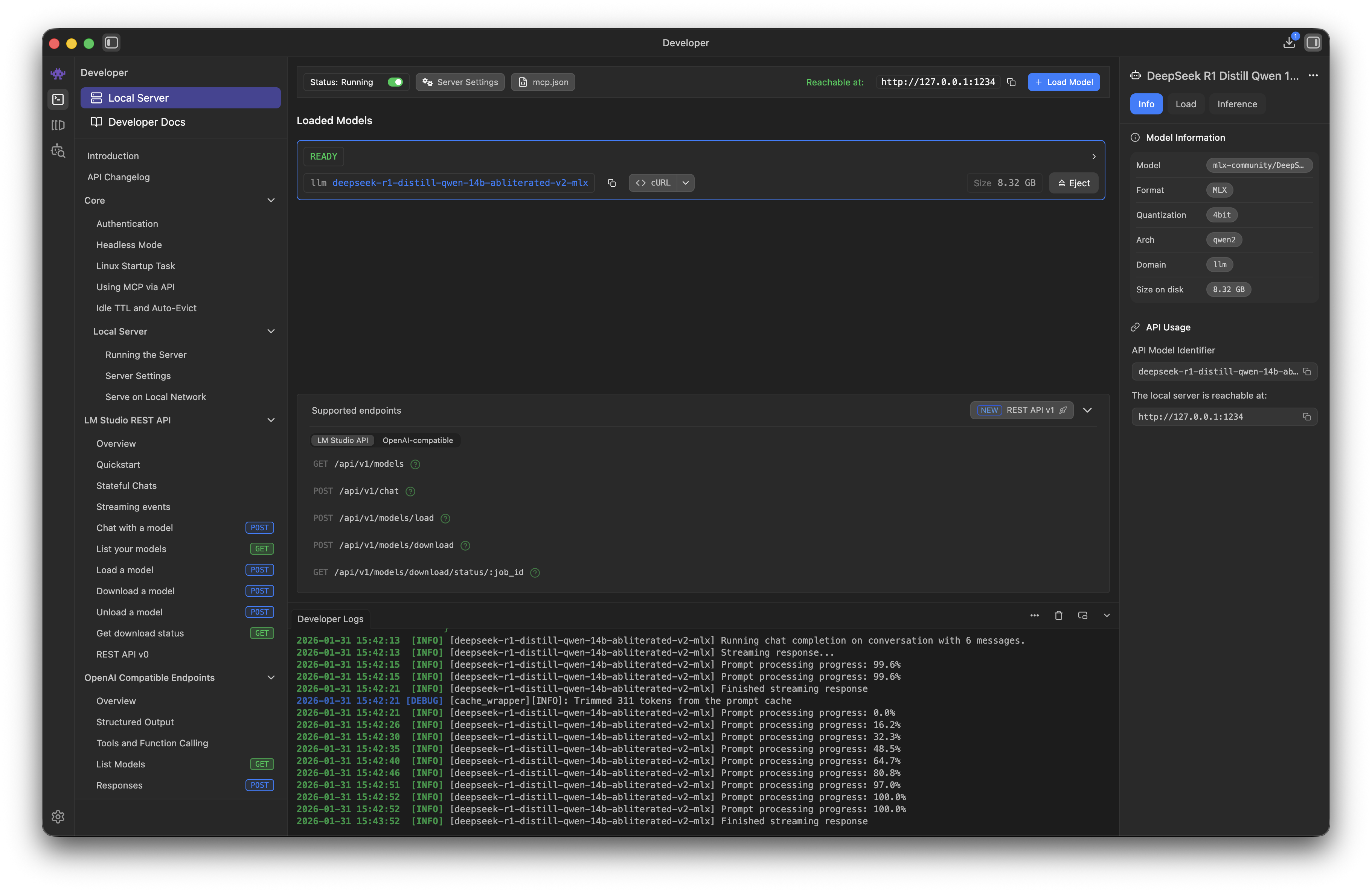 LMStudioでモデルをAPI化している様子